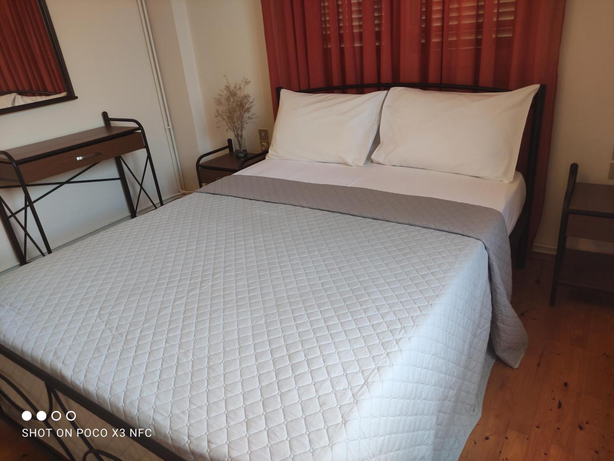 Manousos Apartment Lefkada City Екстер'єр фото