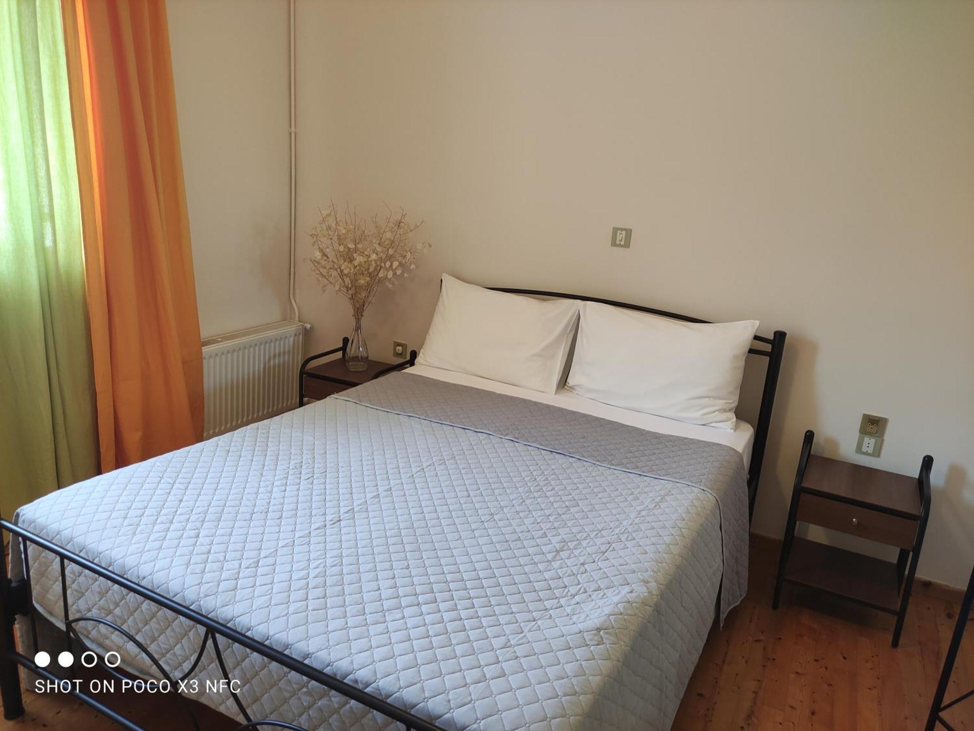 Manousos Apartment Lefkada City Екстер'єр фото