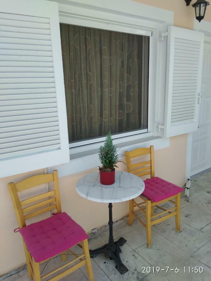 Manousos Apartment Lefkada City Екстер'єр фото